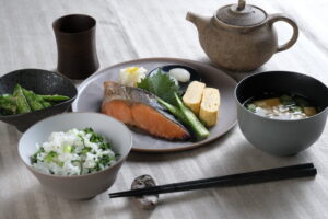 ご自身用にもギフトにも人気のお皿です！