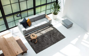 自然と家族が集まる、一枚板のある暮らし。